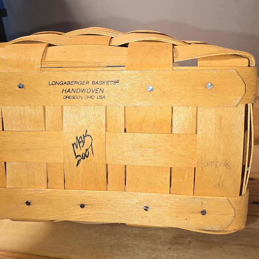 Longaberger Handwoven Wood Basket Recipe Holder Lid and Liner 2001 Dresden Ohio - Picture 9 of 12